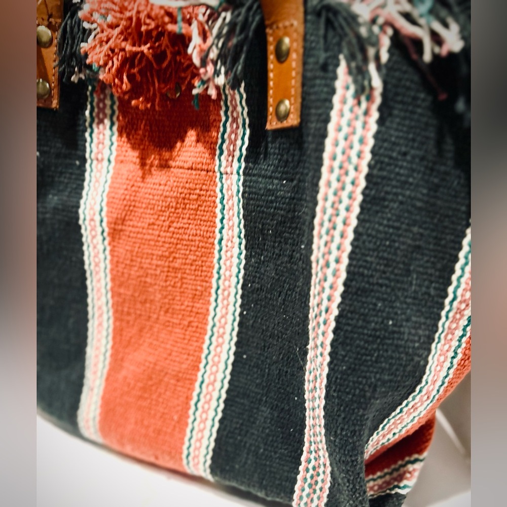 Free People Espana Large Woven Tote Bag Southwestern Western Rodeo Vacation - Picture 8 of 9